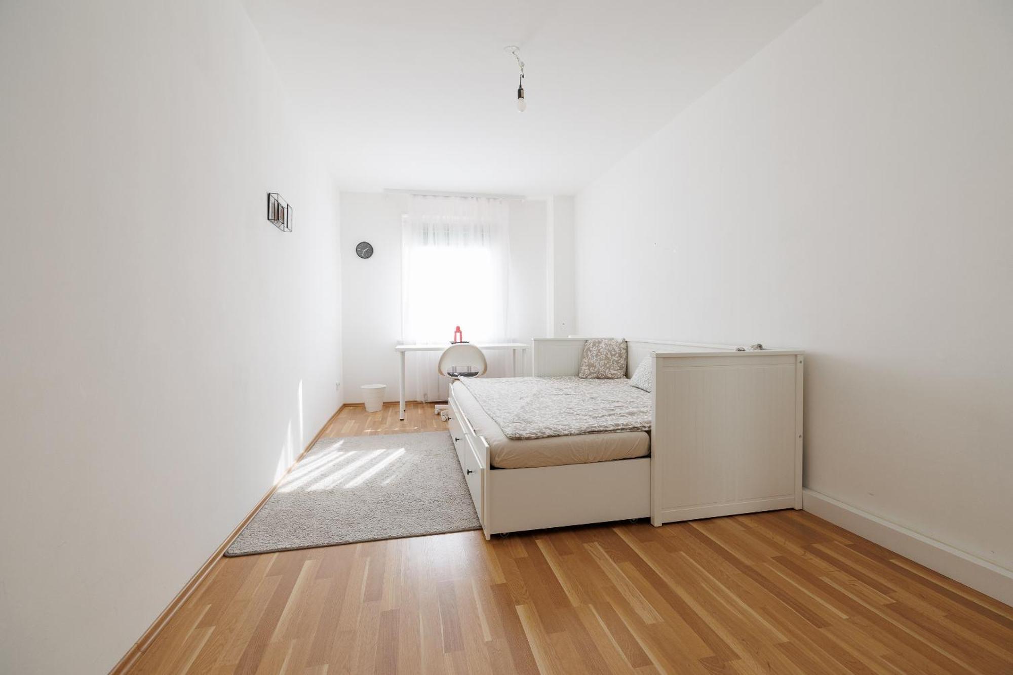Cozy, Spacious And Charming 4 Bedrooms Apartament Wina Bagian luar foto