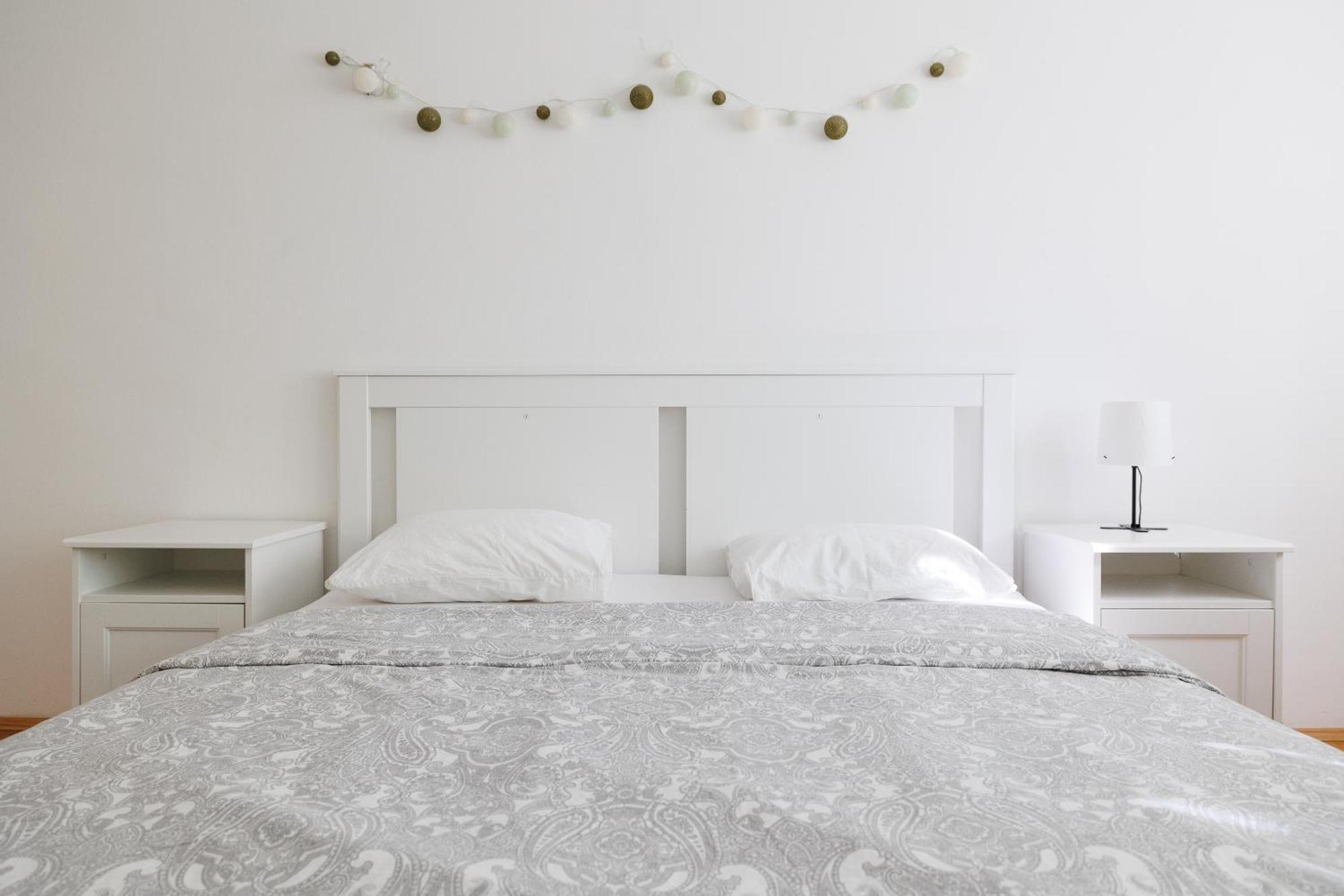 Cozy, Spacious And Charming 4 Bedrooms Apartament Wina Bagian luar foto